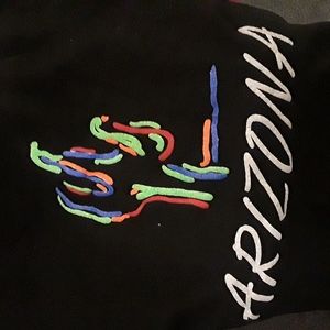 c VTG. RAISED CACTUS DESIGN IN CENTER ARIZONA T SHIRT MADE IN USA